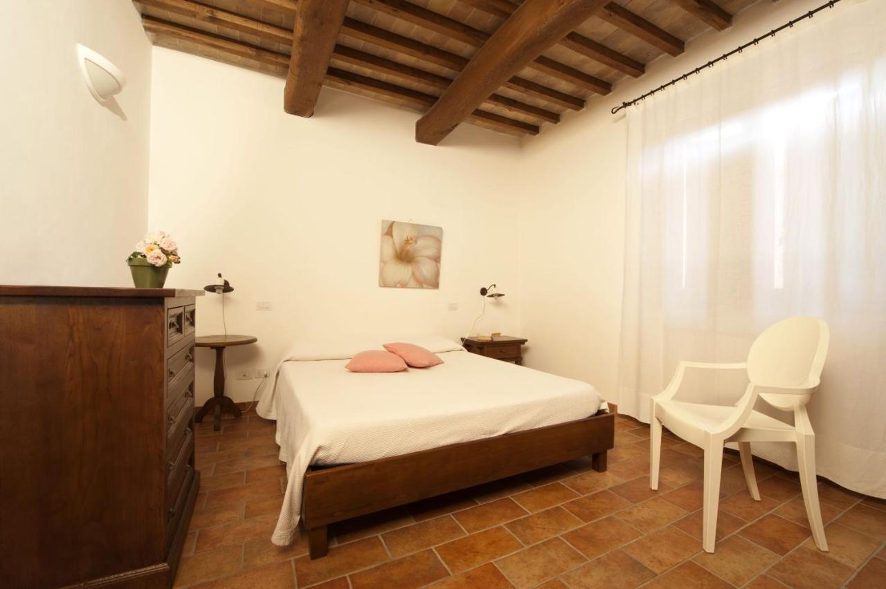 Agriturismo Casale Le Selvette Ripa Екстериор снимка