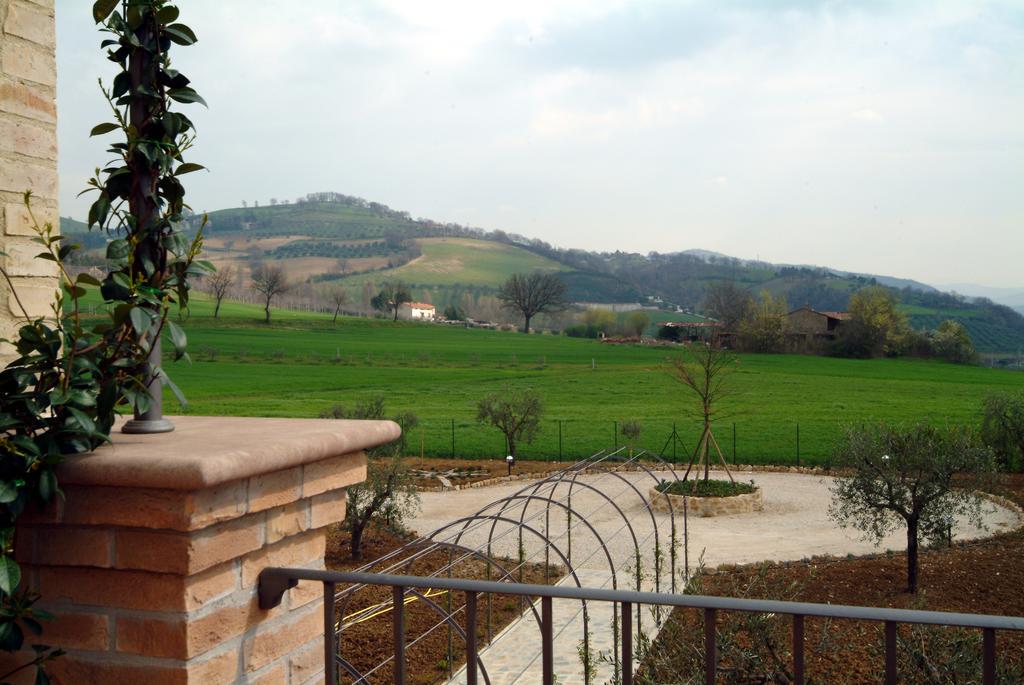 Agriturismo Casale Le Selvette Ripa Екстериор снимка
