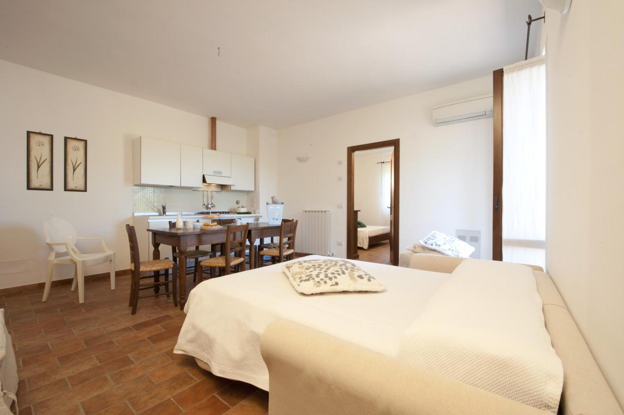 Agriturismo Casale Le Selvette Ripa Екстериор снимка
