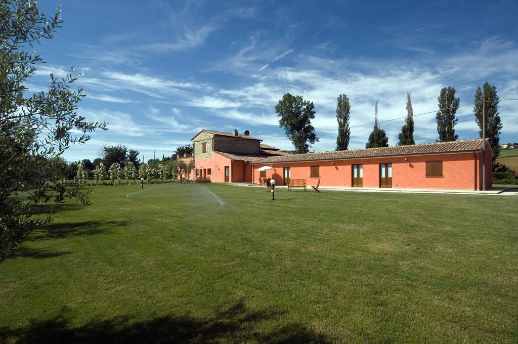 Agriturismo Casale Le Selvette Ripa Екстериор снимка