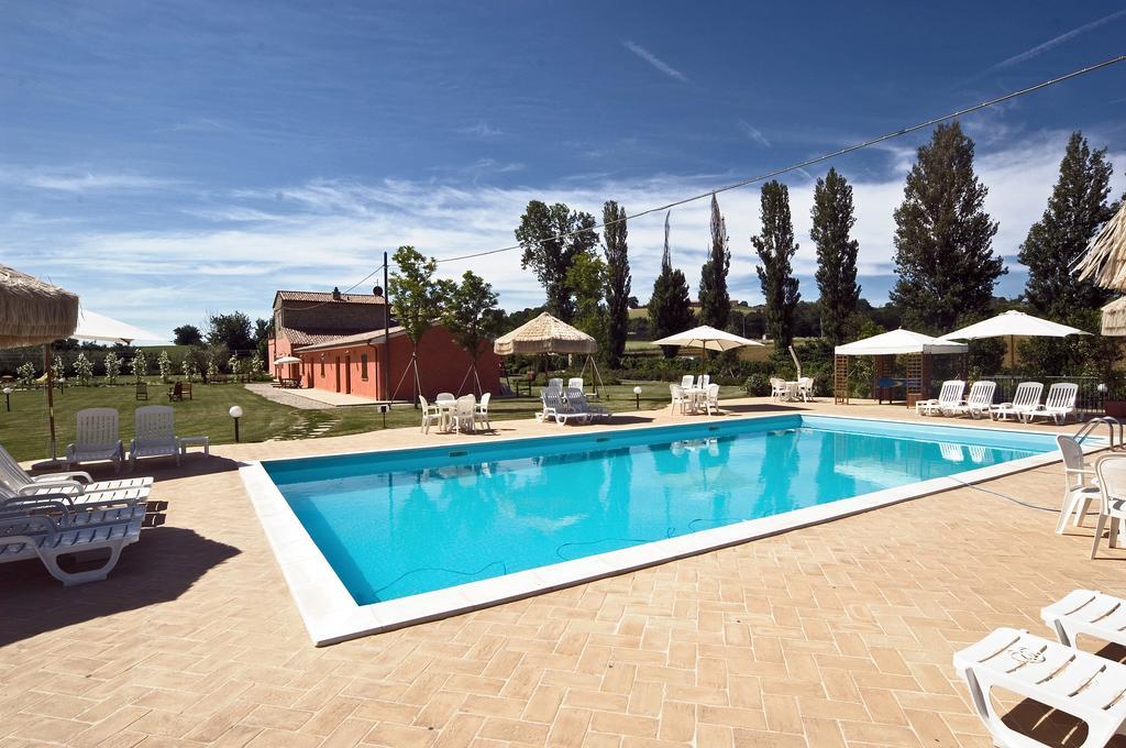 Agriturismo Casale Le Selvette Ripa Екстериор снимка